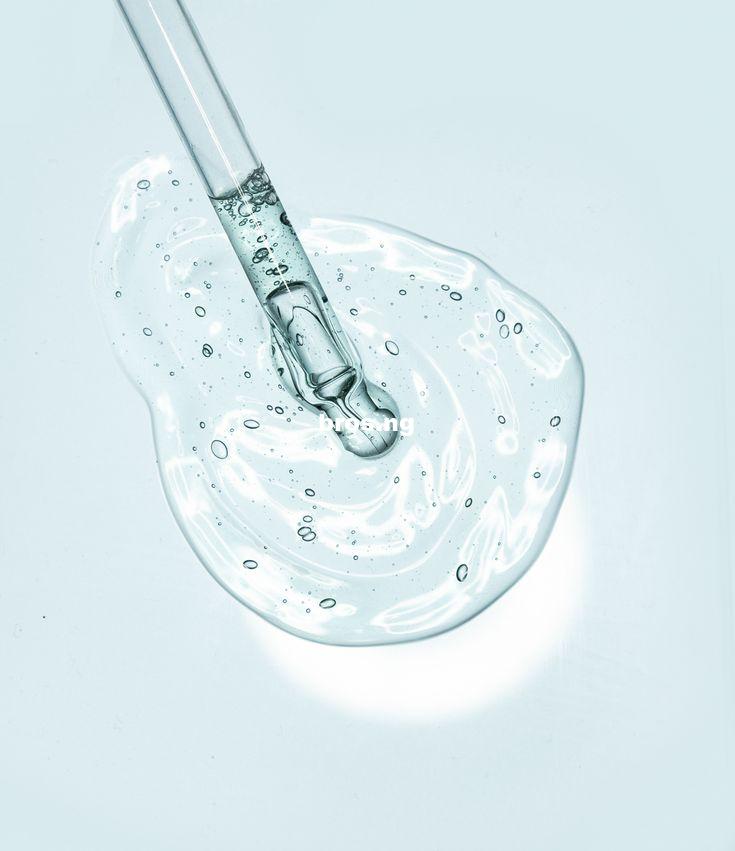 Ingredient Spotlight: The Benefits of Hyaluronic Acid for Hydrated Skin